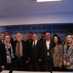 CHP Belediye Başkan Adayı Mustafa Oktay Aksu; Açık ara öndeyiz, kazanıyoruz