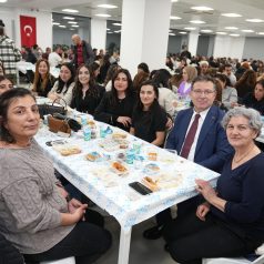 Başkan Aksu’nun Çalışanlarla İftar Buluşması: Bayram Coşkusu Bir Arada