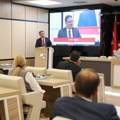Belediyenin 3 Yıllık Öngörülen Bütçe Tasarısı ve Performans Programı Mecliste Kabul Edildi
